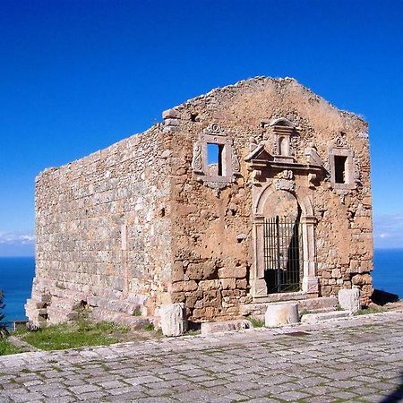 Villa Casa Vacanza Pedala San Marco d'Alunzio Exterior foto