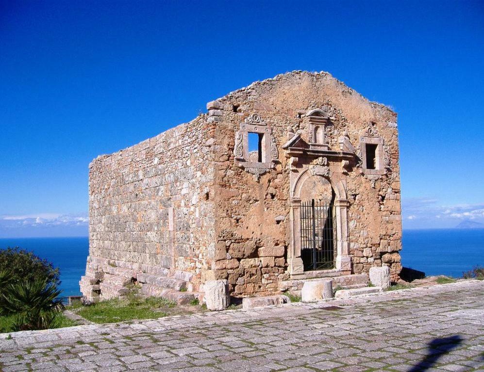 Villa Casa Vacanza Pedala San Marco d'Alunzio Exterior foto